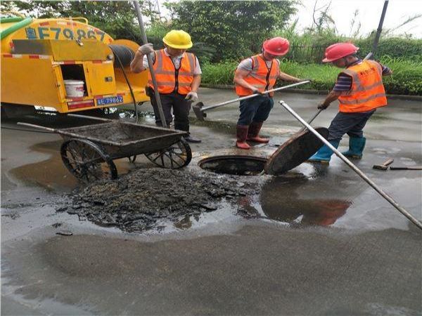 上海高压车疏通（多功能高压疏通车）